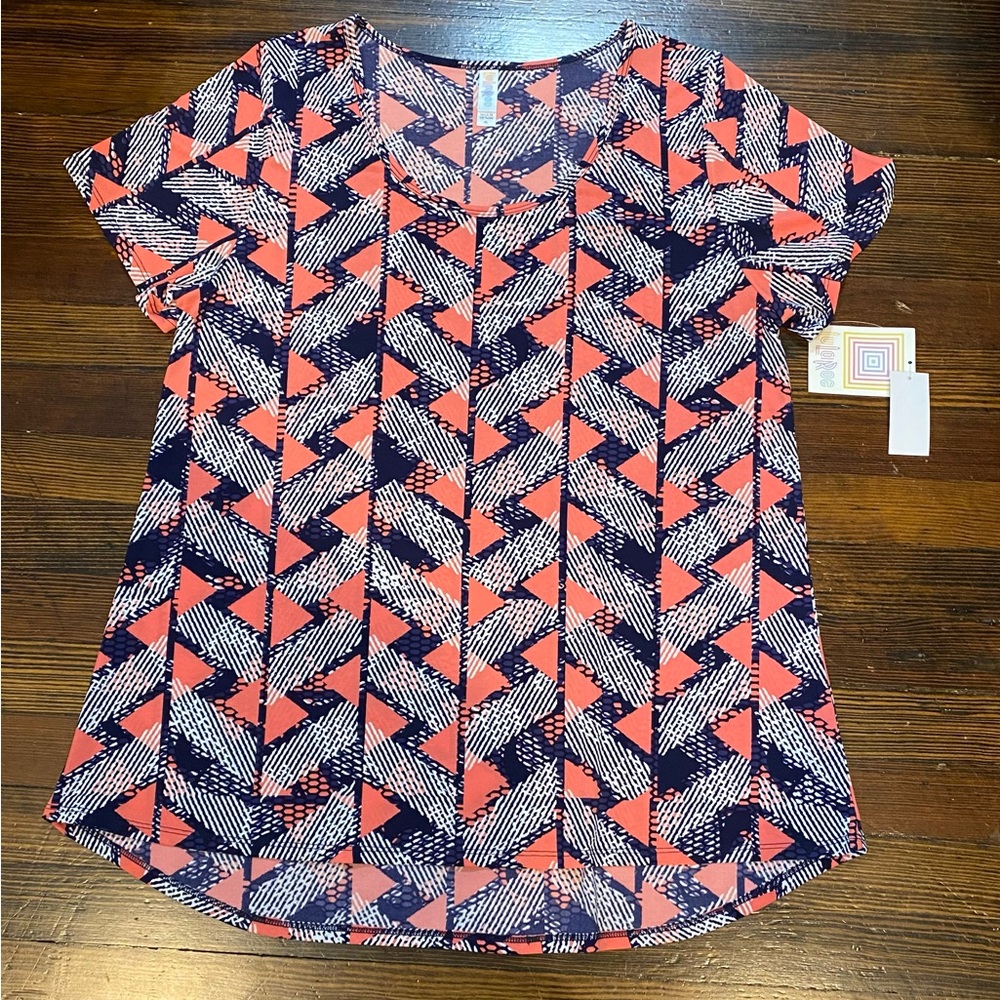 NWT LuLaRoe Classic T
